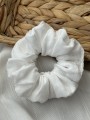 Gumka do włosów typu Scrunchie z lnu biel LINEN