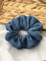 Gumka do włosów typu Scrunchie z lnu denim LINEN
