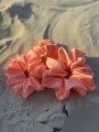 Gumka do włosów typu Scrunchie z lycry brzoskwiniowa FLUO